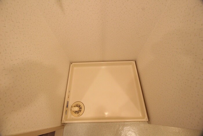 物件内観写真14　(洗濯機置場)