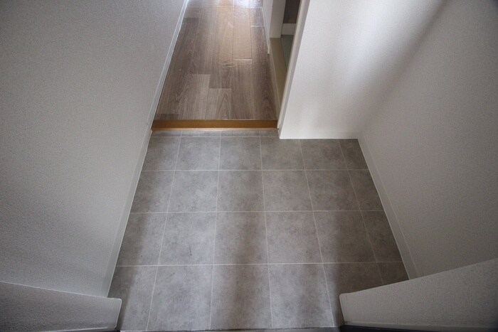 物件内観写真15　(玄関)