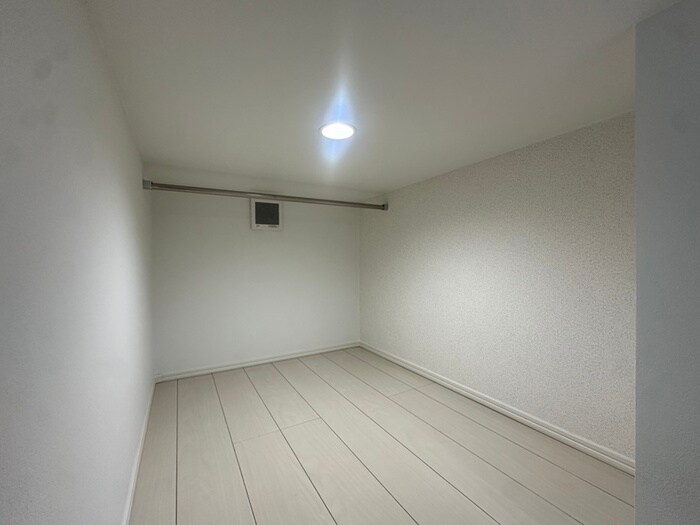 物件内観写真12　(収納)