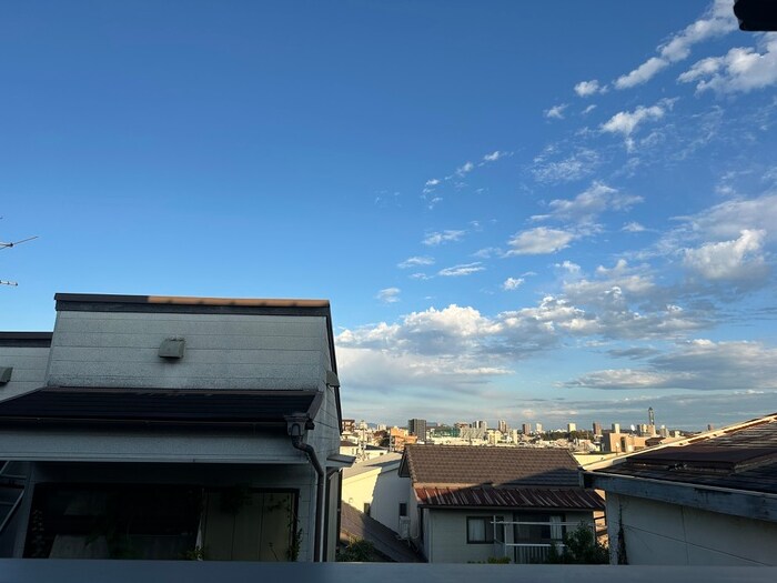 物件内観写真22　(室内からの展望)