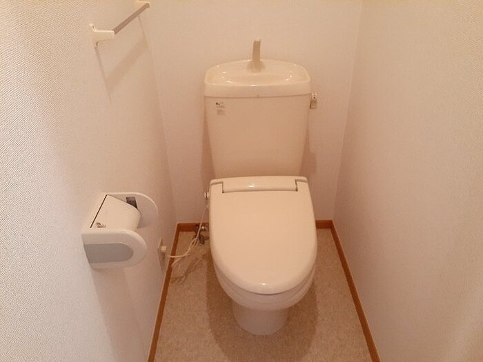 物件内観写真6　(トイレ)