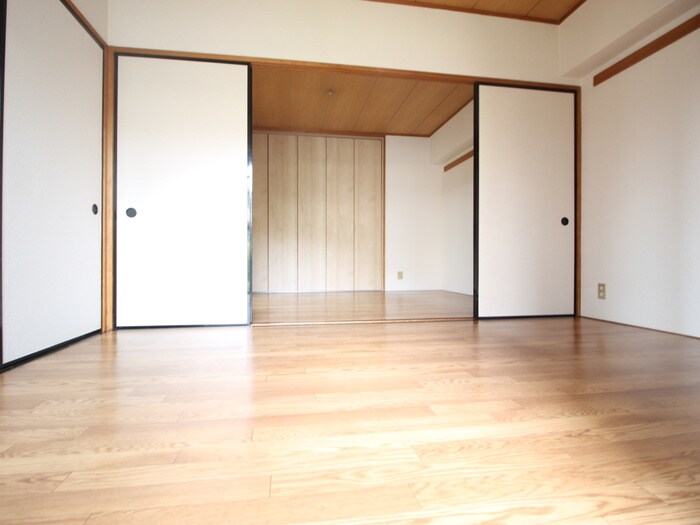 物件内観写真13　(居室)