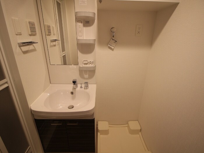 物件内観写真12　(洗面)