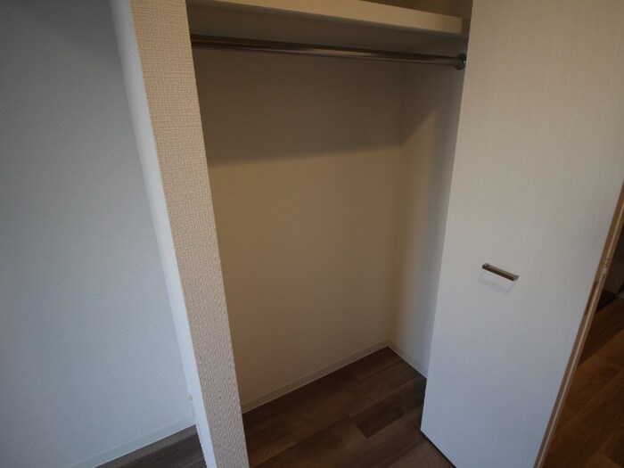物件内観写真15　(収納)
