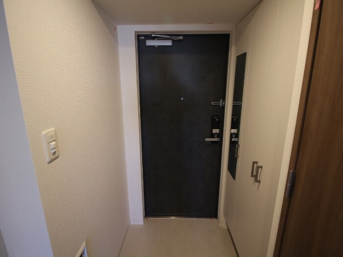 物件内観写真17　(玄関)