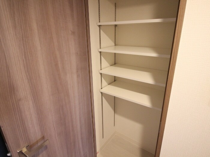 物件内観写真20　(収納)