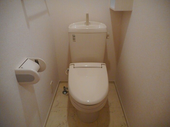 物件内観写真8　(トイレ)