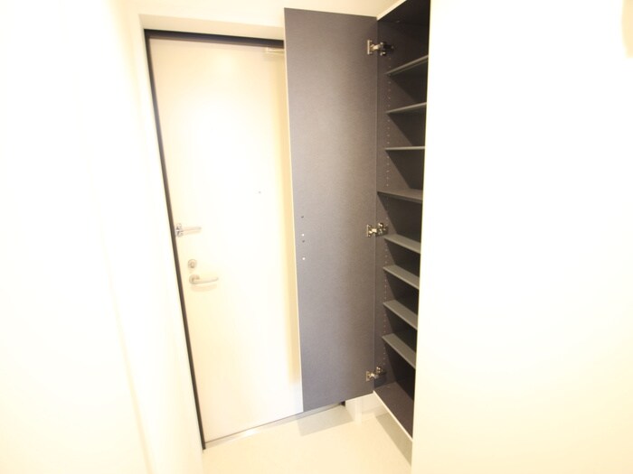 物件内観写真15　(靴箱)