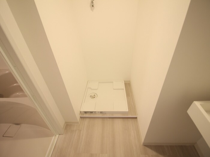 物件内観写真17　(洗濯機置場)