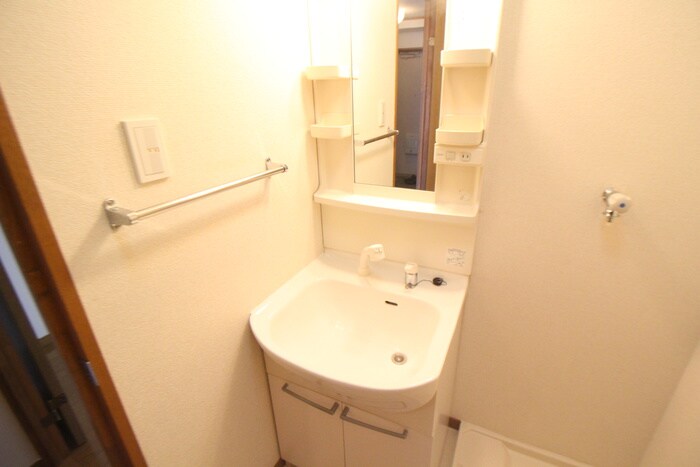 物件内観写真12　(洗面)