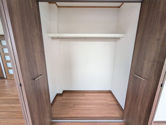 物件内観写真18　(収納)