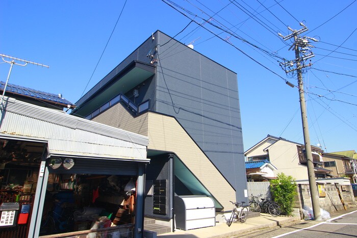 物件外観写真2　(外観写真)