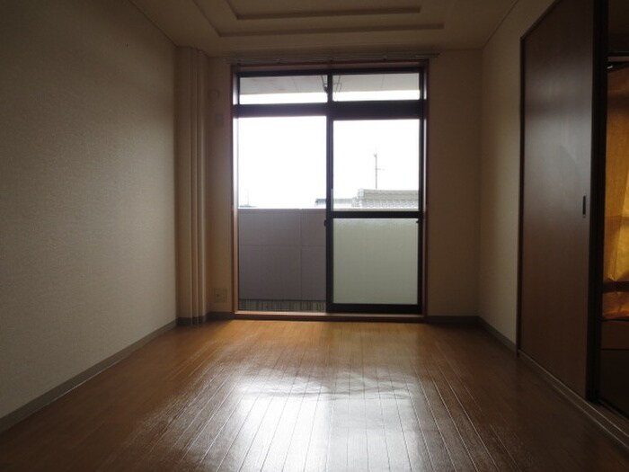 物件内観写真15　(居室)