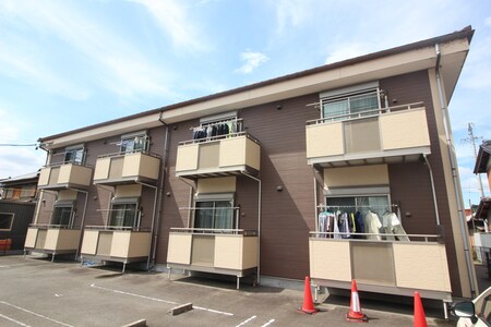 ＬＵＭＩＥＲＥ外観写真