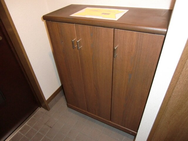 物件内観写真12　(靴箱)