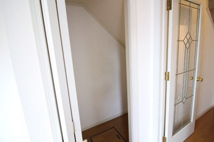 物件内観写真12　(収納)