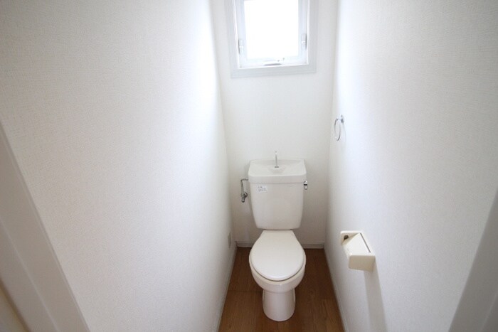 物件内観写真13　(トイレ)