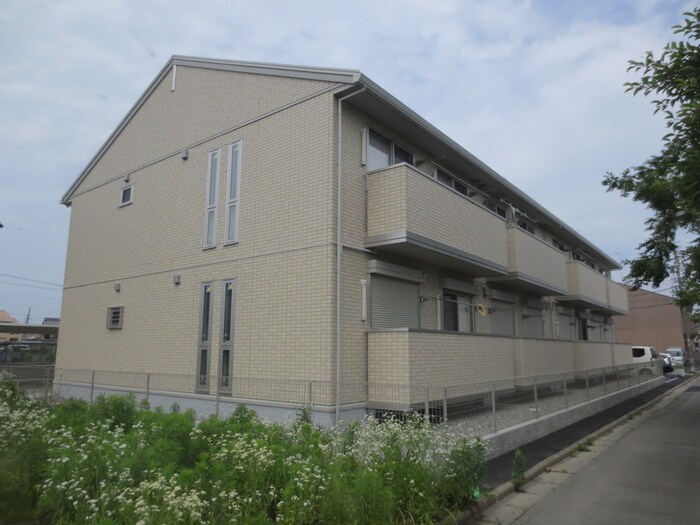 物件外観写真1　(外観写真)