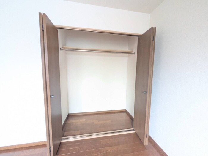 物件内観写真15　(収納)