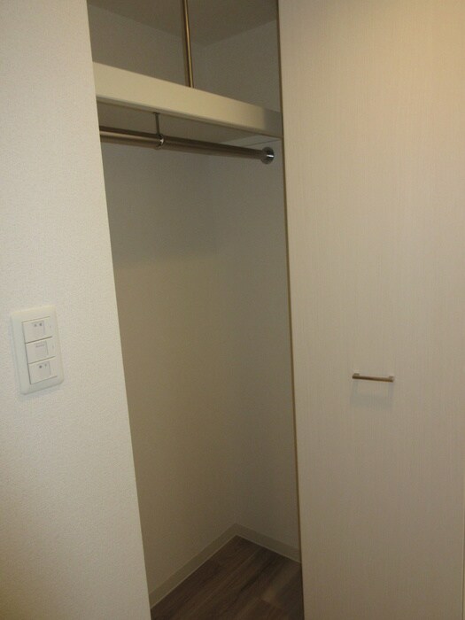 物件内観写真9　(収納)