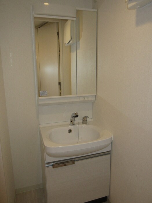 物件内観写真10　(洗面)