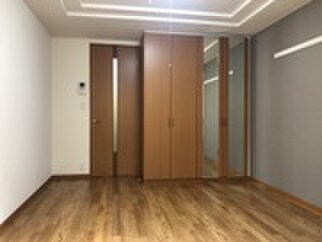 物件内観写真4　(居室)