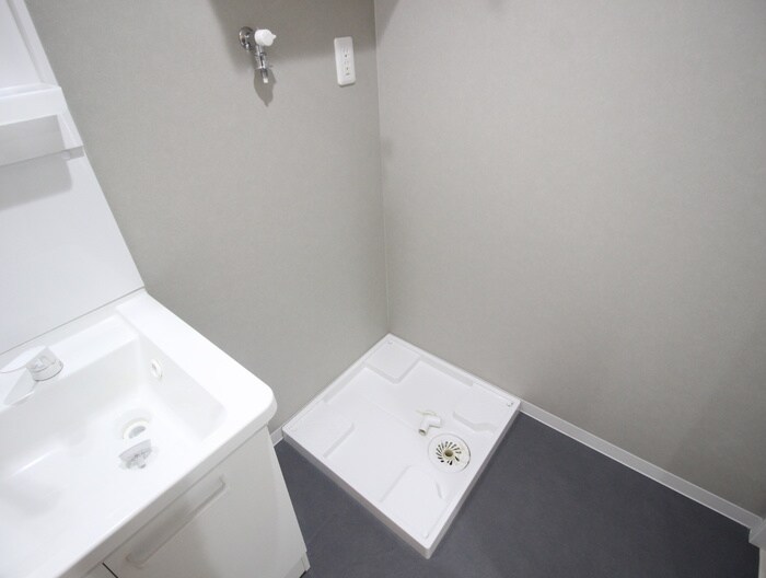 物件内観写真14　(洗濯機置場)