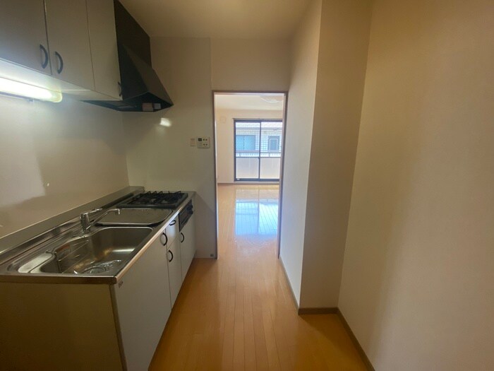 物件内観写真17　(廊下)