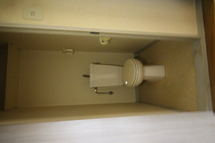 物件内観写真8　(トイレ)