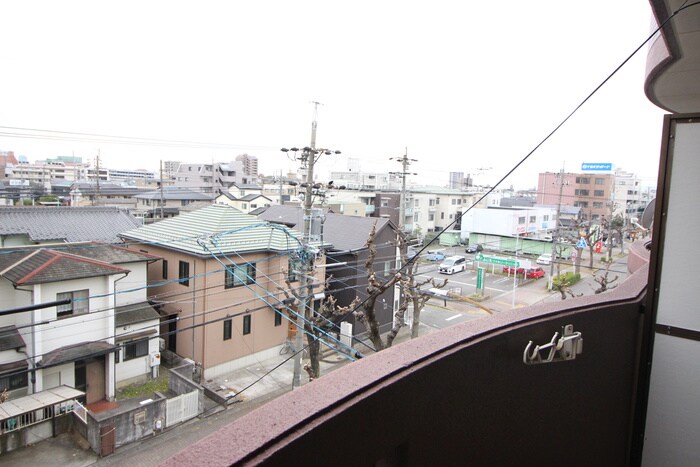 物件内観写真13　(室内からの展望)