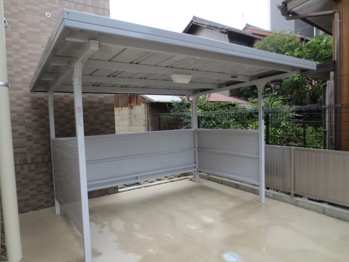 物件外観写真5　(駐輪場)