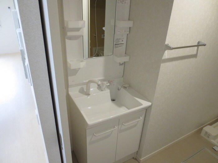 物件内観写真11　(洗面)