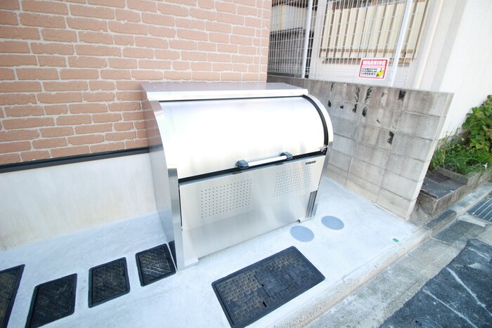 物件外観写真4　(建物設備)