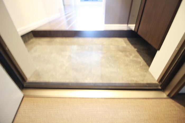 物件内観写真14　(玄関)