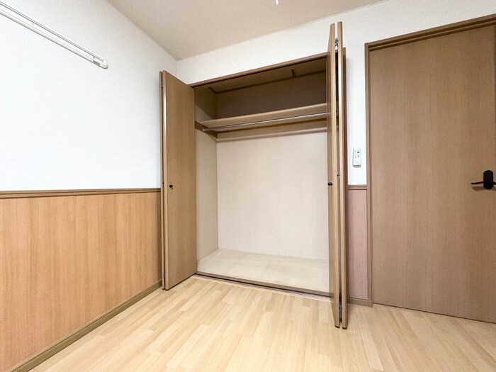 物件内観写真13　(収納)