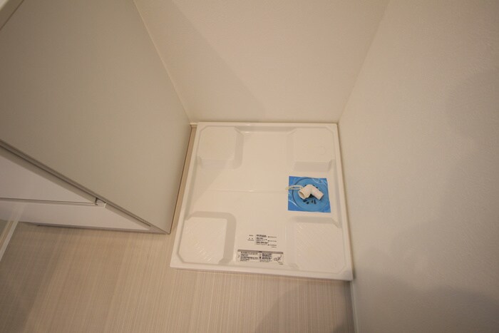 物件内観写真12　(洗濯機置場)