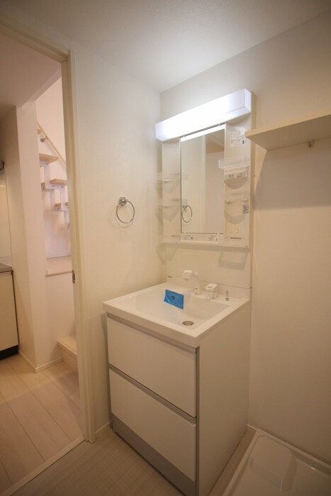 物件内観写真12　(洗面)