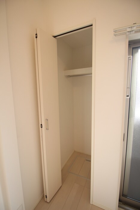 物件内観写真15　(収納)