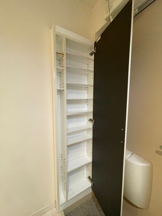 物件内観写真18　(靴箱)