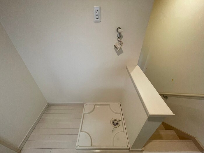 物件内観写真19　(洗濯機置場)