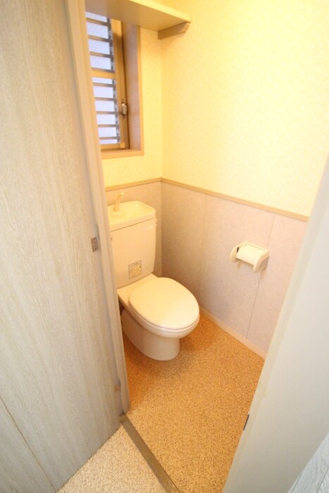 物件内観写真12　(トイレ)