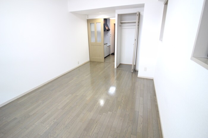 物件内観写真18　(居室)