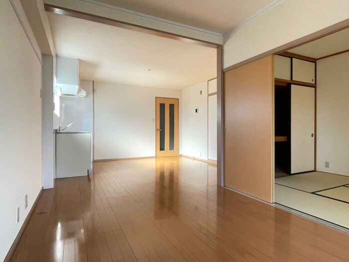 物件内観写真9　(居室)