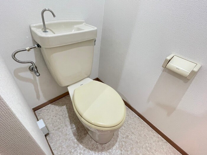 物件内観写真14　(トイレ)