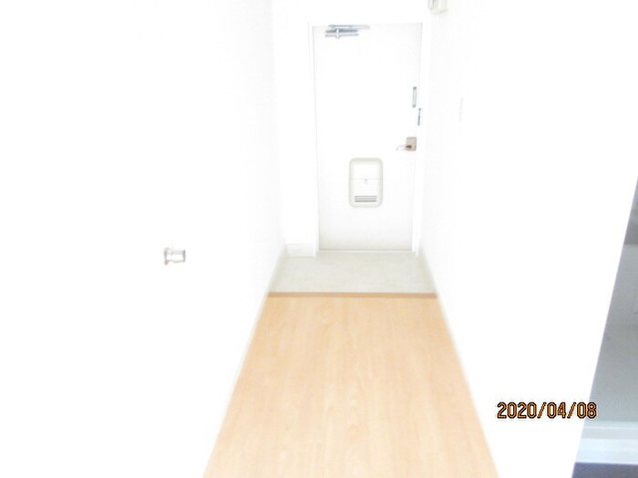 物件内観写真19　(廊下)