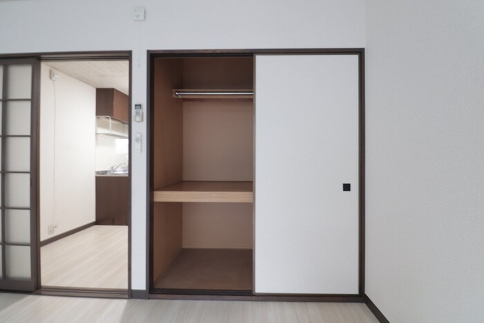 物件内観写真9　(収納)