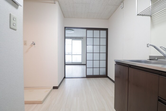 物件内観写真14　(廊下)