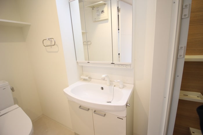 物件内観写真11　(洗面)