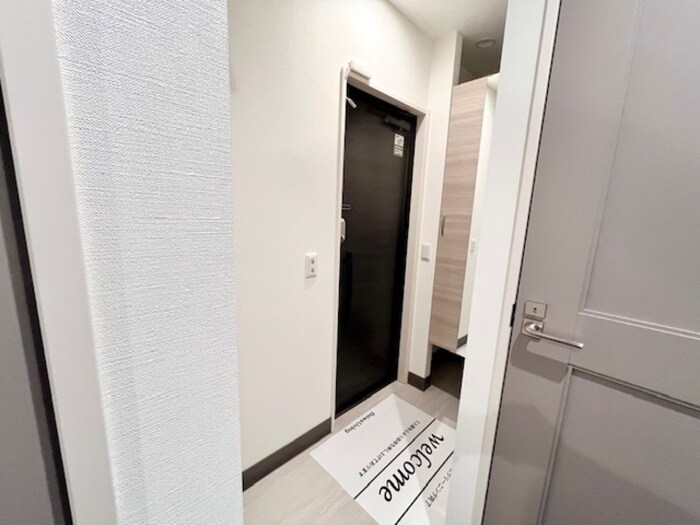 物件内観写真7　(玄関)