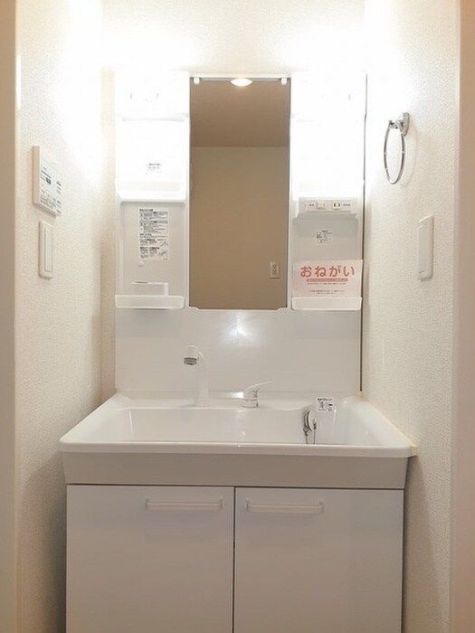 物件内観写真10　(洗面)